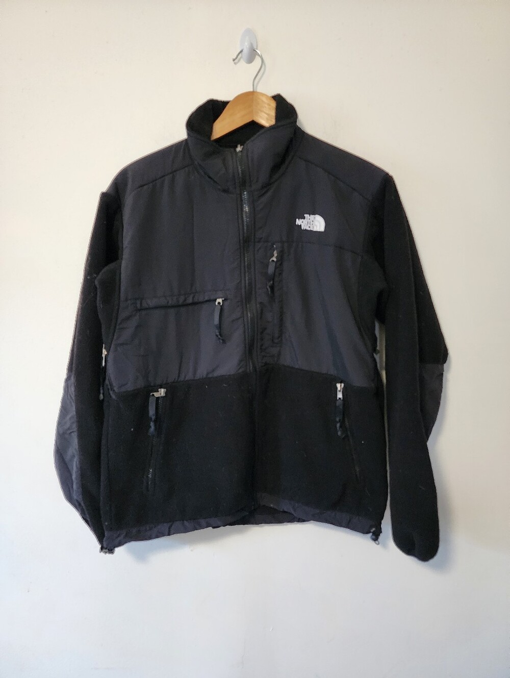 The North Face Black Men's Hybrid Fleece-Insulated Jacket
